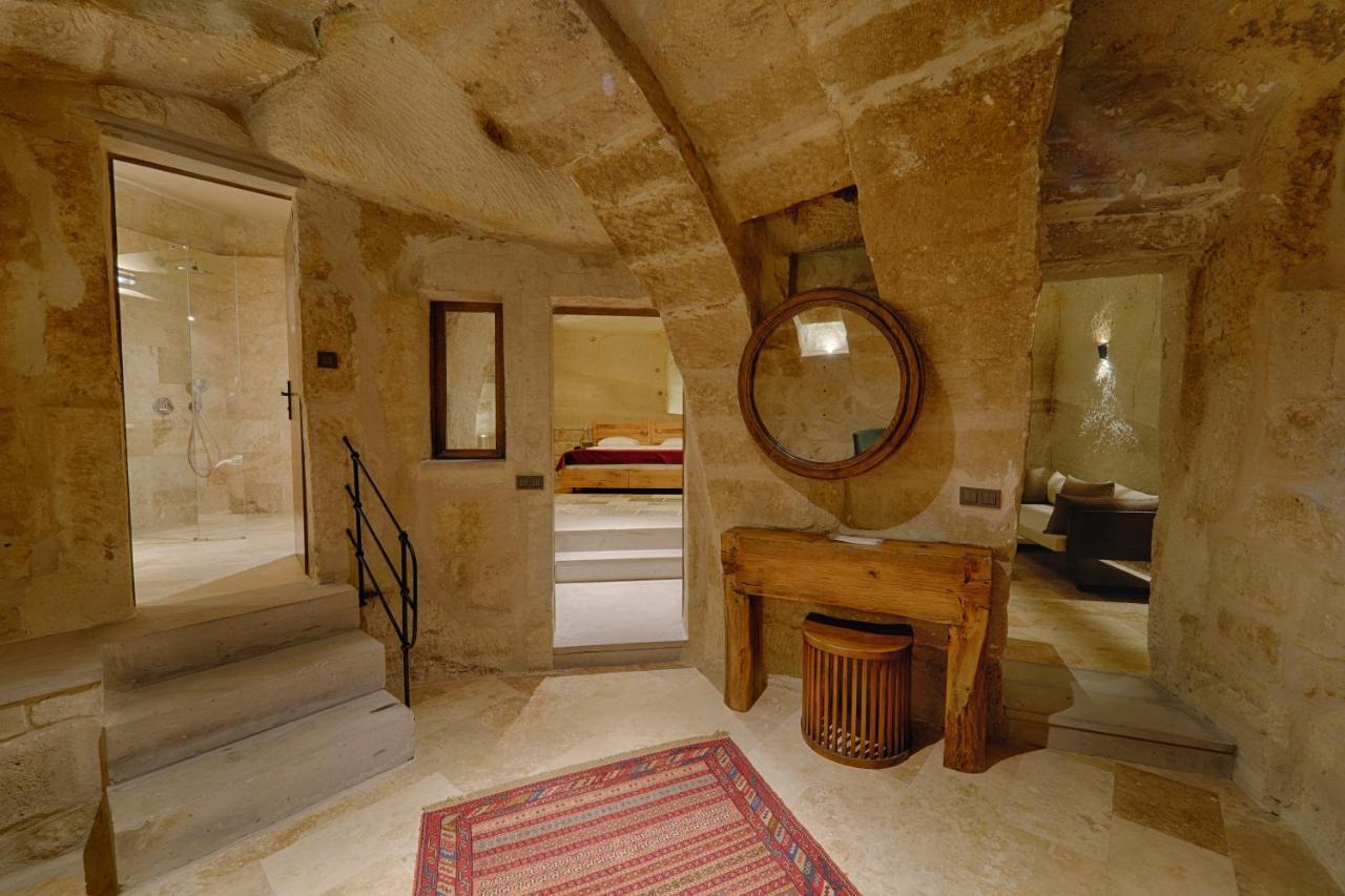 Luvi Cave Hotel *