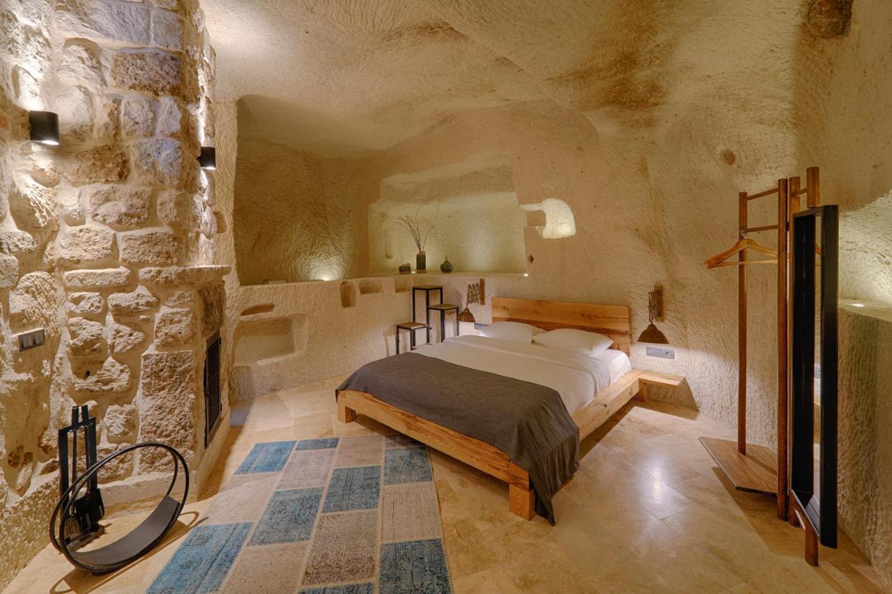 Luvi Cave